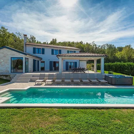 Holiday home Edoardo Vizinada