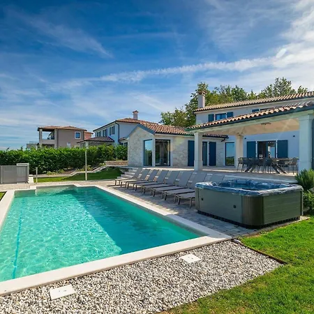Holiday home Edoardo Vizinada